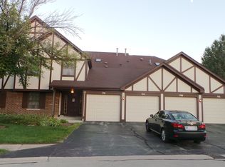 714 Elizabeth Dr, Wood Dale, IL 60191