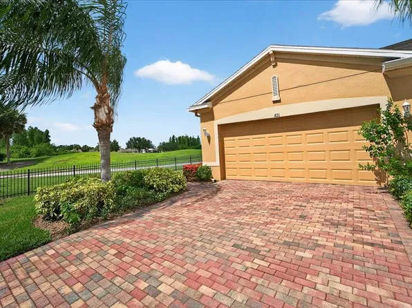 821 Chipper Dr, Sun City Center, FL 33573