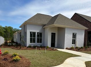 136 Water St, Madison, MS 39110