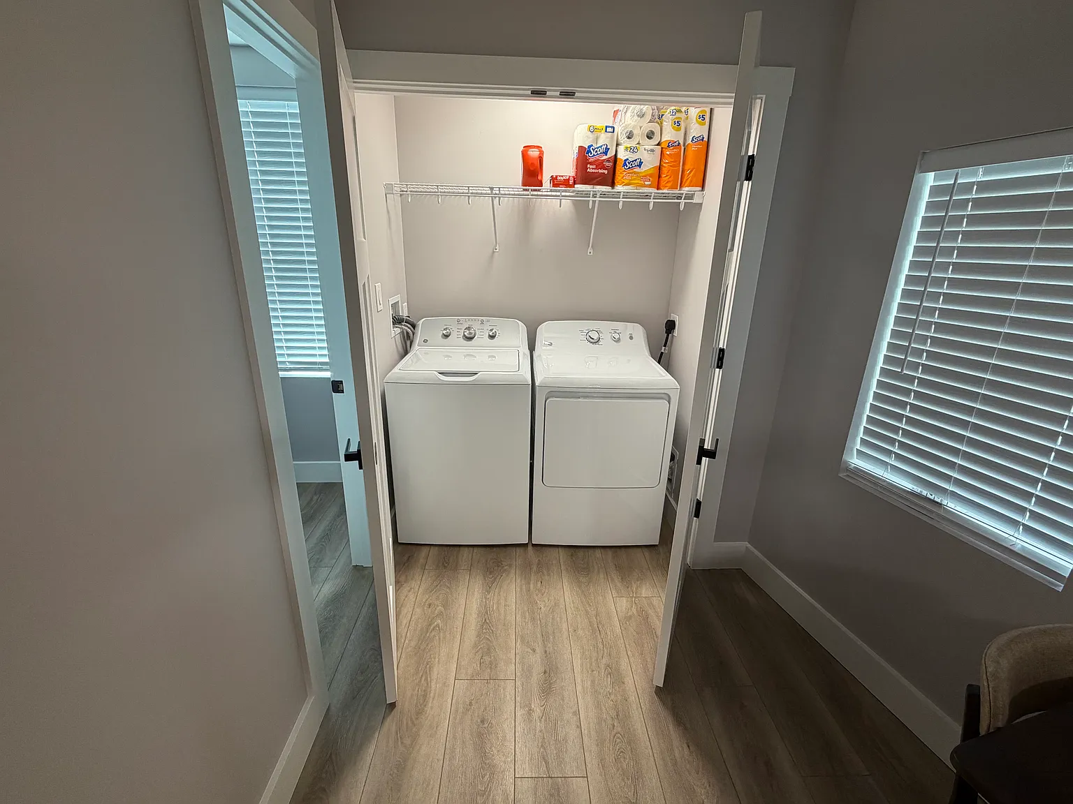 2 bed, 975 sqft, $1,900 — Photo 4