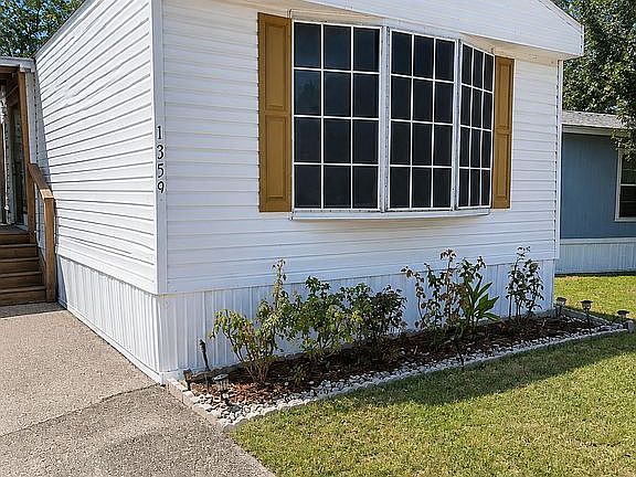 4th image of 1359 River Ridge Blvd #152
