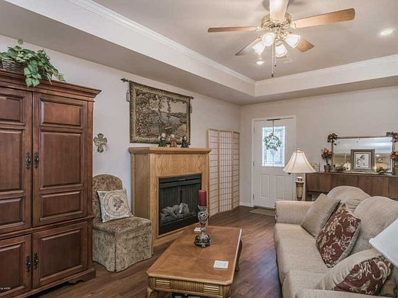 3rd image of 6102 Janae St