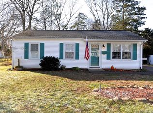 21 Fairview St, Ansonia, CT 06401