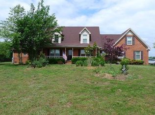 2520 Zion Rd, Columbia, TN 38401