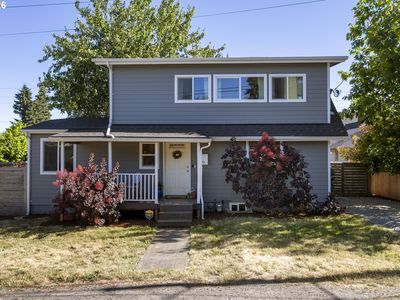 8800 NE Couch St, Portland, OR, 97220