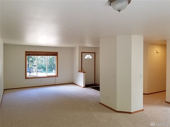 3rd image of 19327 96th Ave NW