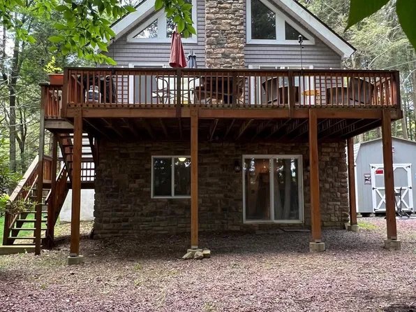 47 Holiday Dr, Albrightsville, PA 18210