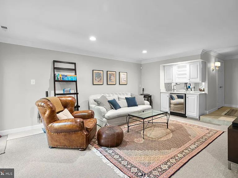 1532 Hampton Hill Cir — Photo 32
