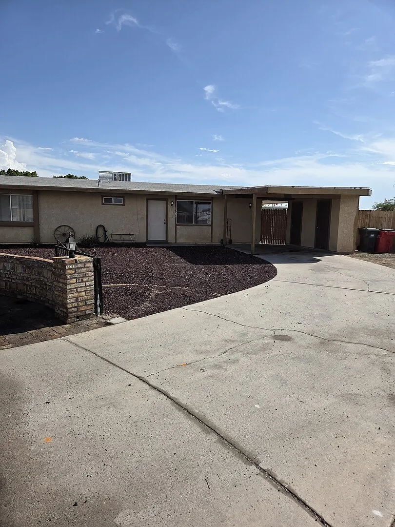 Fully Furnished 3 Bed Home with Big Fenced — Photo 1