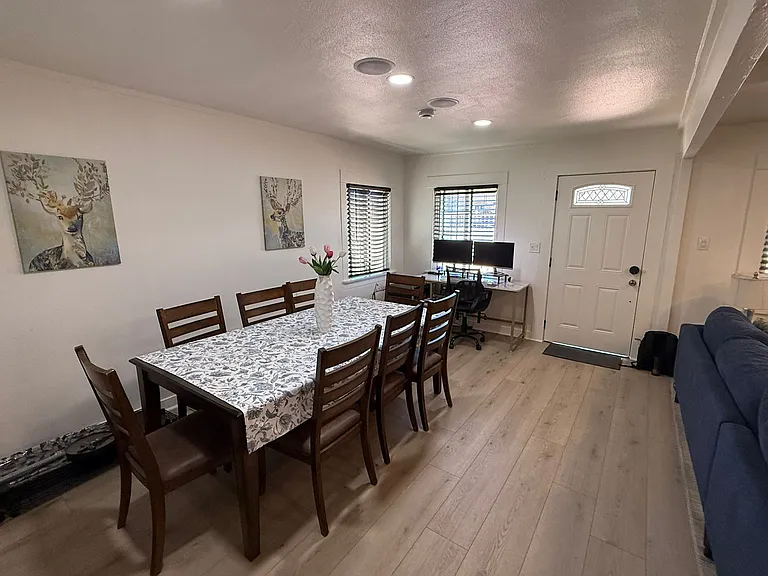 4383 Van Dyke Ave — Photo 8