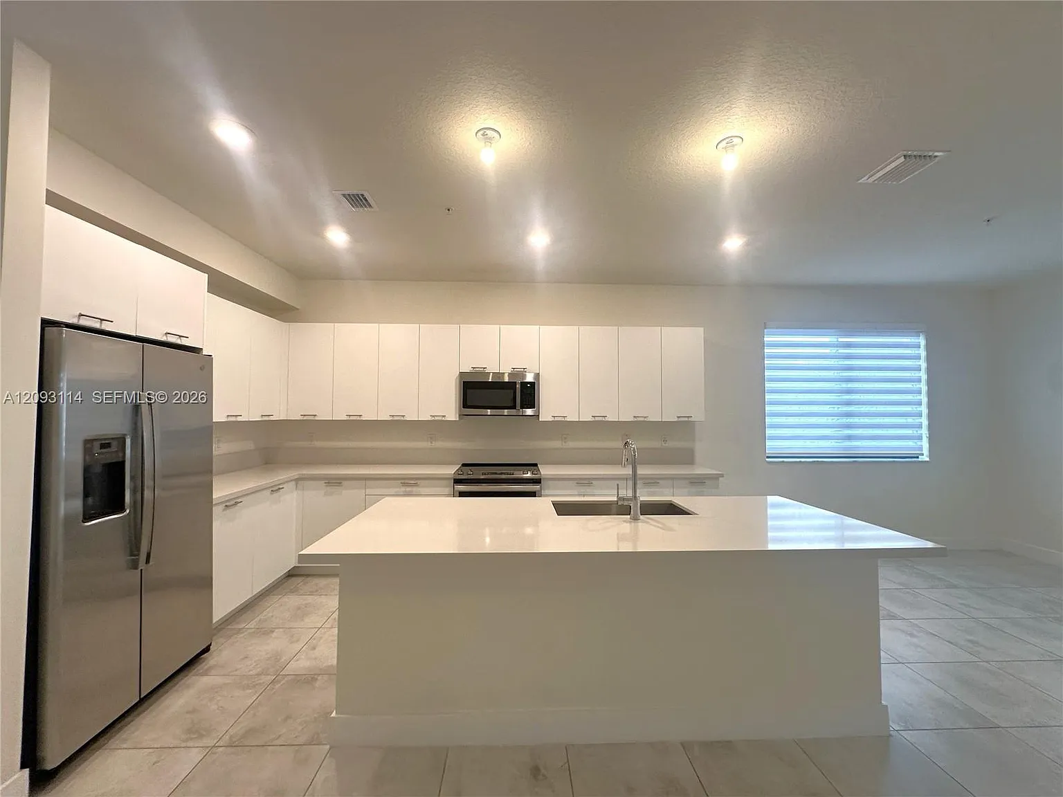 Downtown Doral South Phas — Photo 4