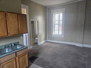 930 S 1st St APT 1, Louisville, KY 40203