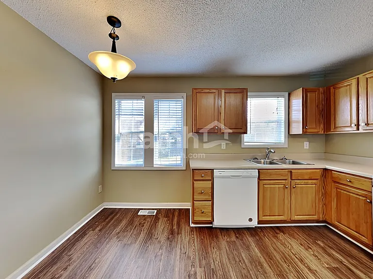 100 N Buttress Dr — Photo 3