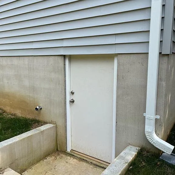 2114 Moorland Dr — Photo 32