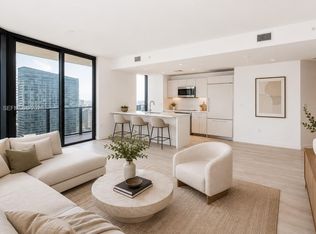 45 SW 9th St APT 1603, Miami, FL 33130