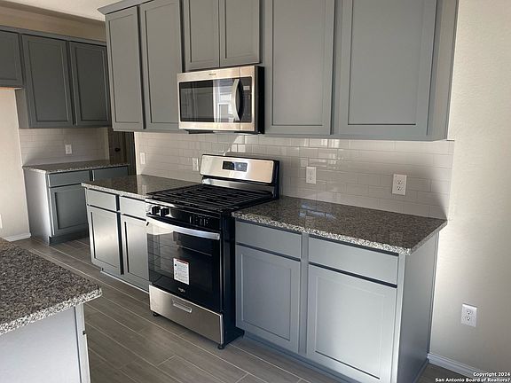 5th image of 160 Honey Oak Lane