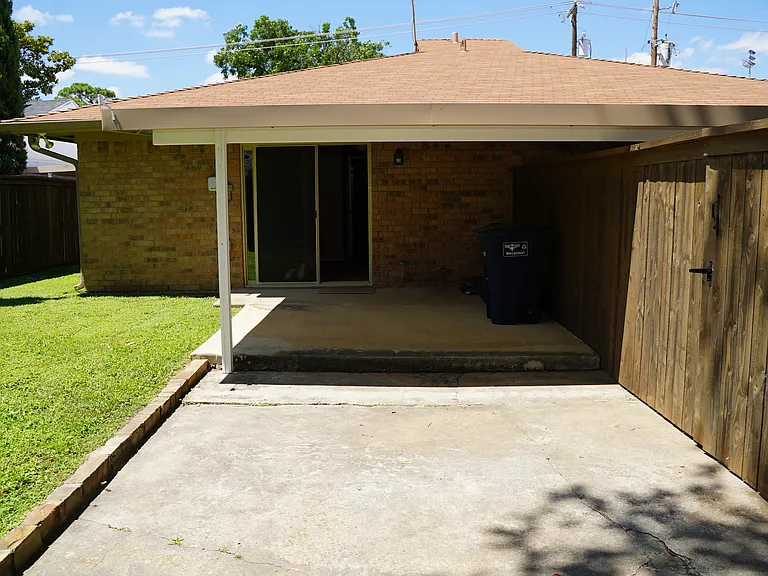 5011 Melbourne Dr #1 — Photo 6