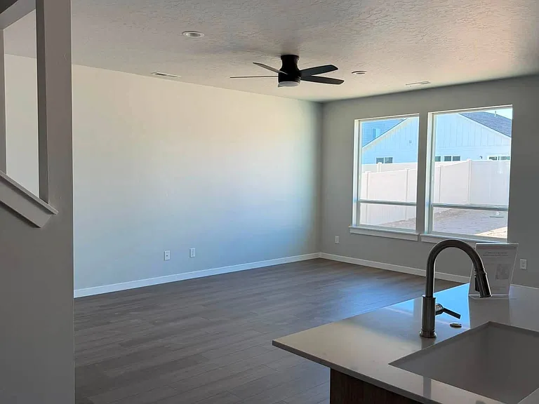 10484 W Teratai St — Photo 3