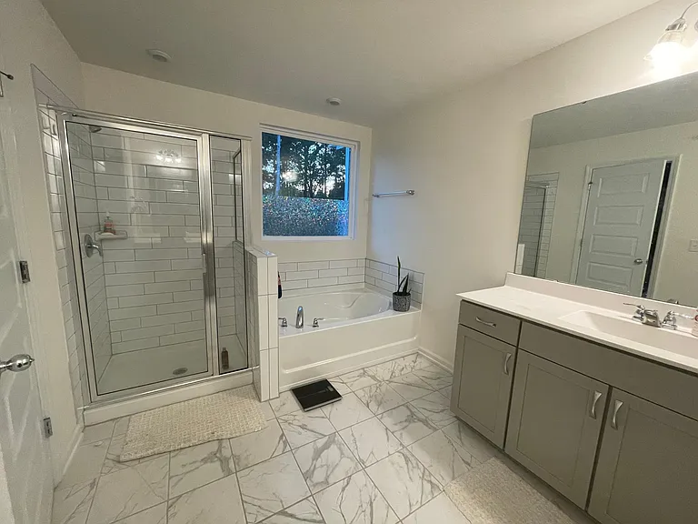 1249 Grenshaw Dr — Photo 10