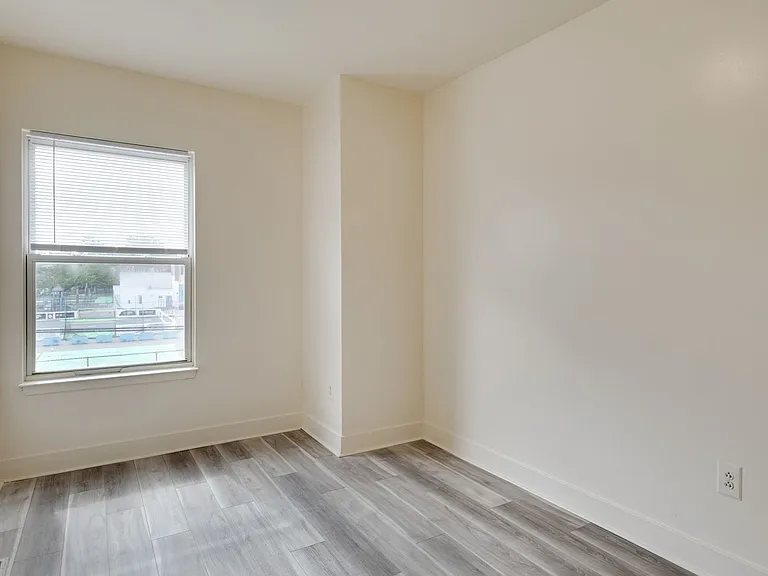 4007-4011 Aspen St — Photo 21