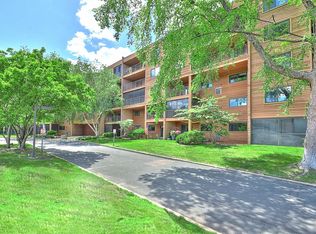 3300 Louisiana Ave S APT 424, Saint Louis Park, MN 55426