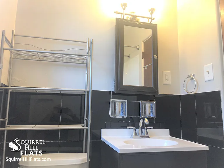 5712 Phillips Ave #B8 — Photo 97