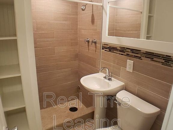 3rd image of 3124 Girard Ave S APT 2