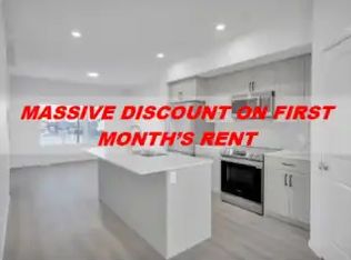 725 Orchards Blvd SW #1A, Edmonton, AB T6X 3C3