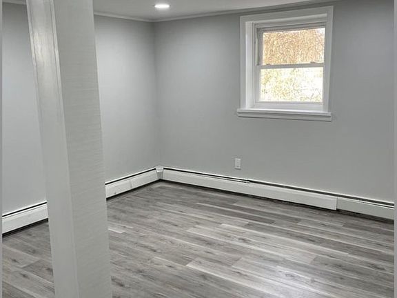 4th image of 8 Ridge Rd #2