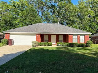 5470 Stratford Ln, Satsuma, AL 36572