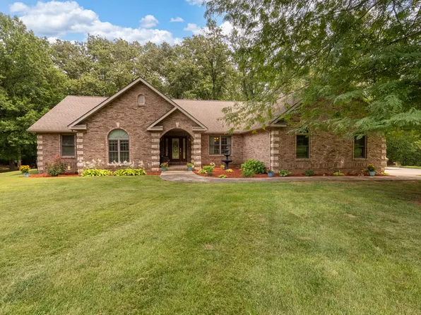 8804 Deangelo Ln, Benton, IL 62812