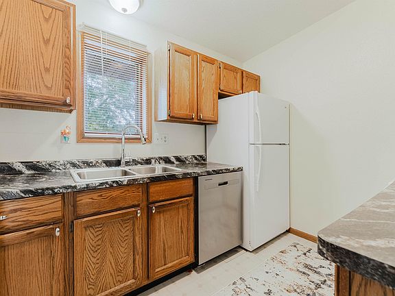 4th image of 280 N Campbell Rd APT C