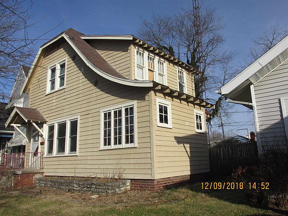 2nd image of 727 S 10th St