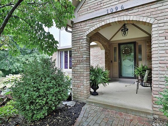 4th image of 1096 Smoke Burr Dr