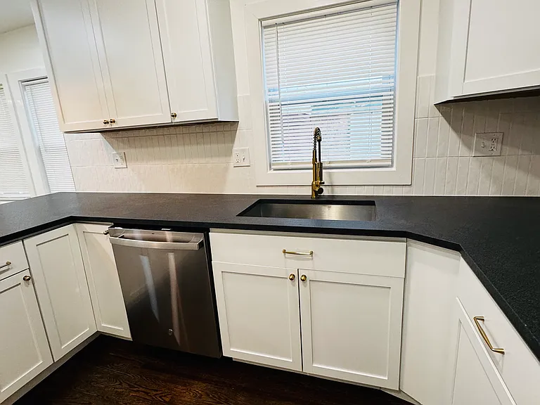 3732 Bellefontaine Ave — Photo 5