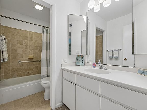 4th image of 2116 Hobbs Rd APT N11