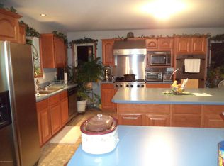 879 Lakehurst Ave, Jackson, NJ