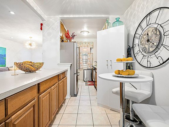 4th image of 180 Van Cortlandt Park S APT 4H