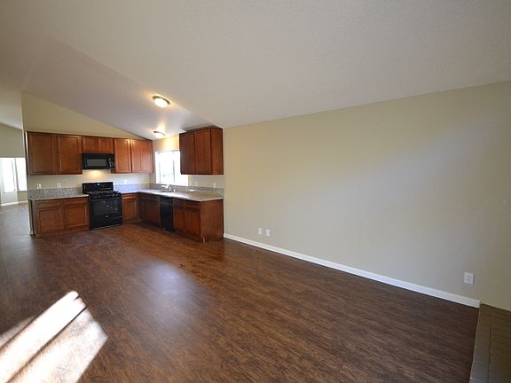 4th image of 950 Stone Pine Ct