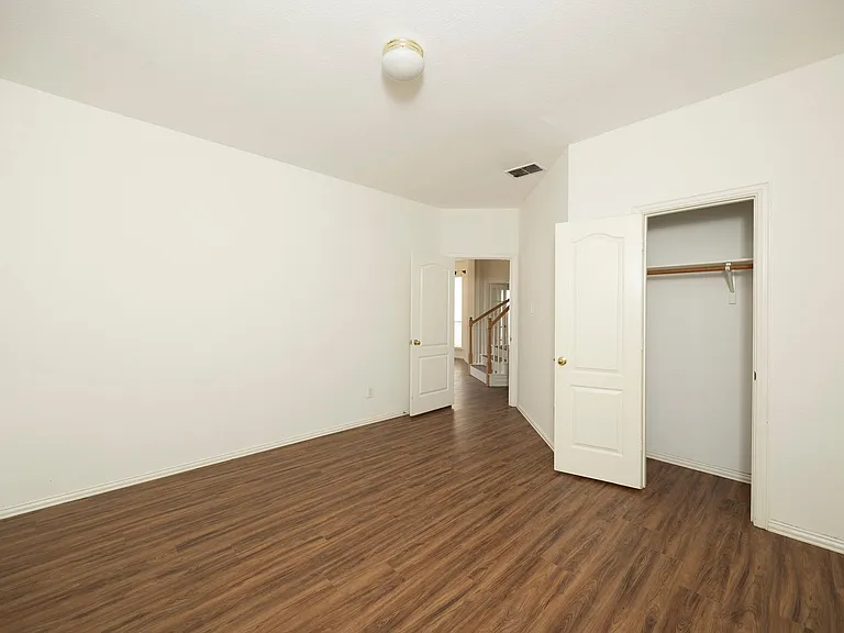 3103 Kingsbury Dr — Photo 12