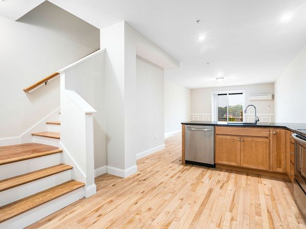 44 Portland Ave APT 211