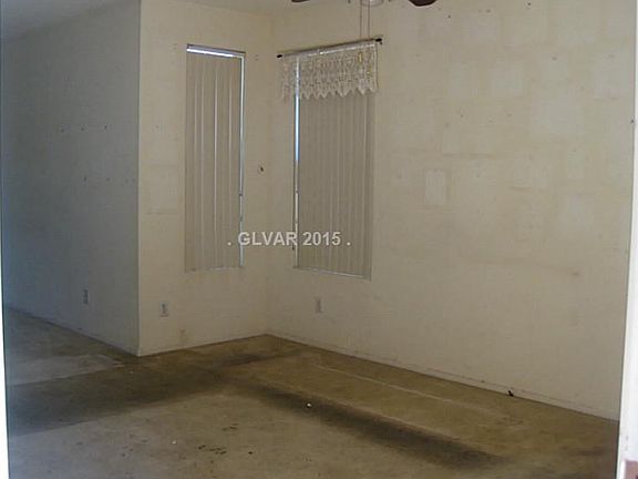 2nd image of 4985 Droubay Dr