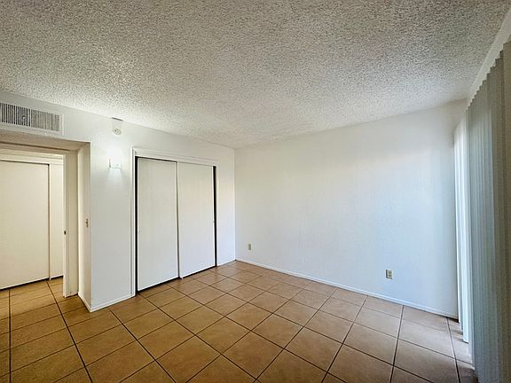 4th image of 3326 E Water St
