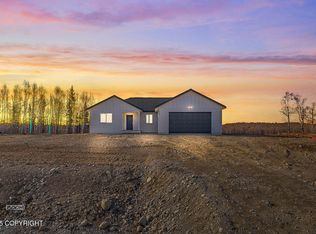 2468 W Longview Cir, Wasilla, AK 99623