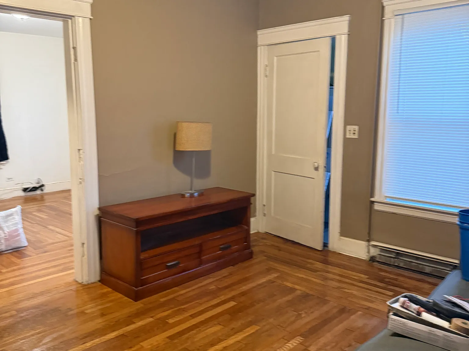 1630 Smith St — Photo 1