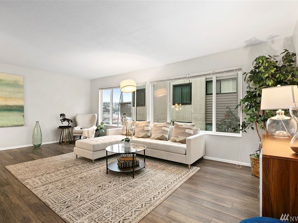 1st image of 2562 Thorndyke Ave W APT 305