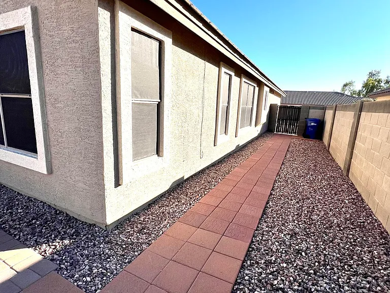 11210 E Pronghorn Ave — Photo 26
