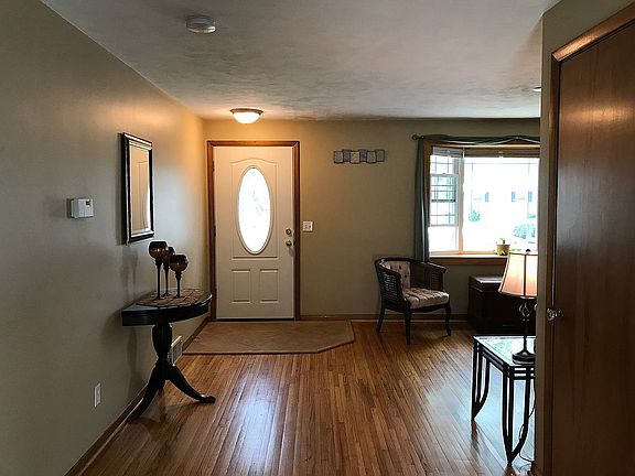 5th image of 1464 Master St