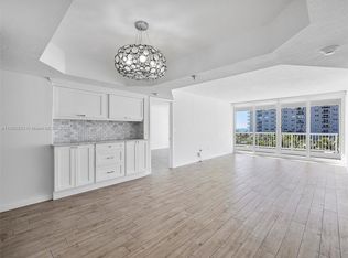 9341 Collins Ave APT 405, Surfside, FL 33154