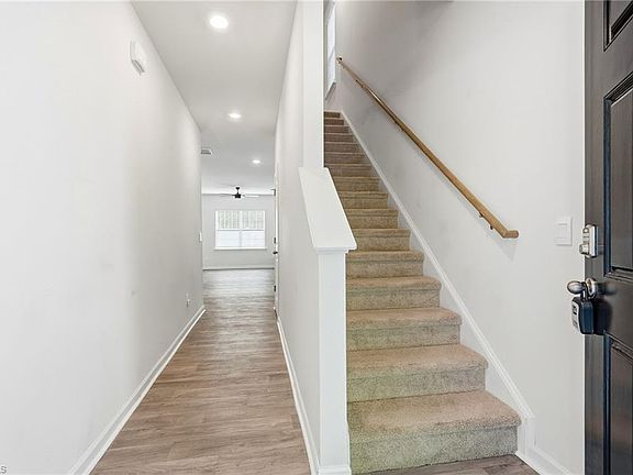 4th image of 1810 Brim Dr